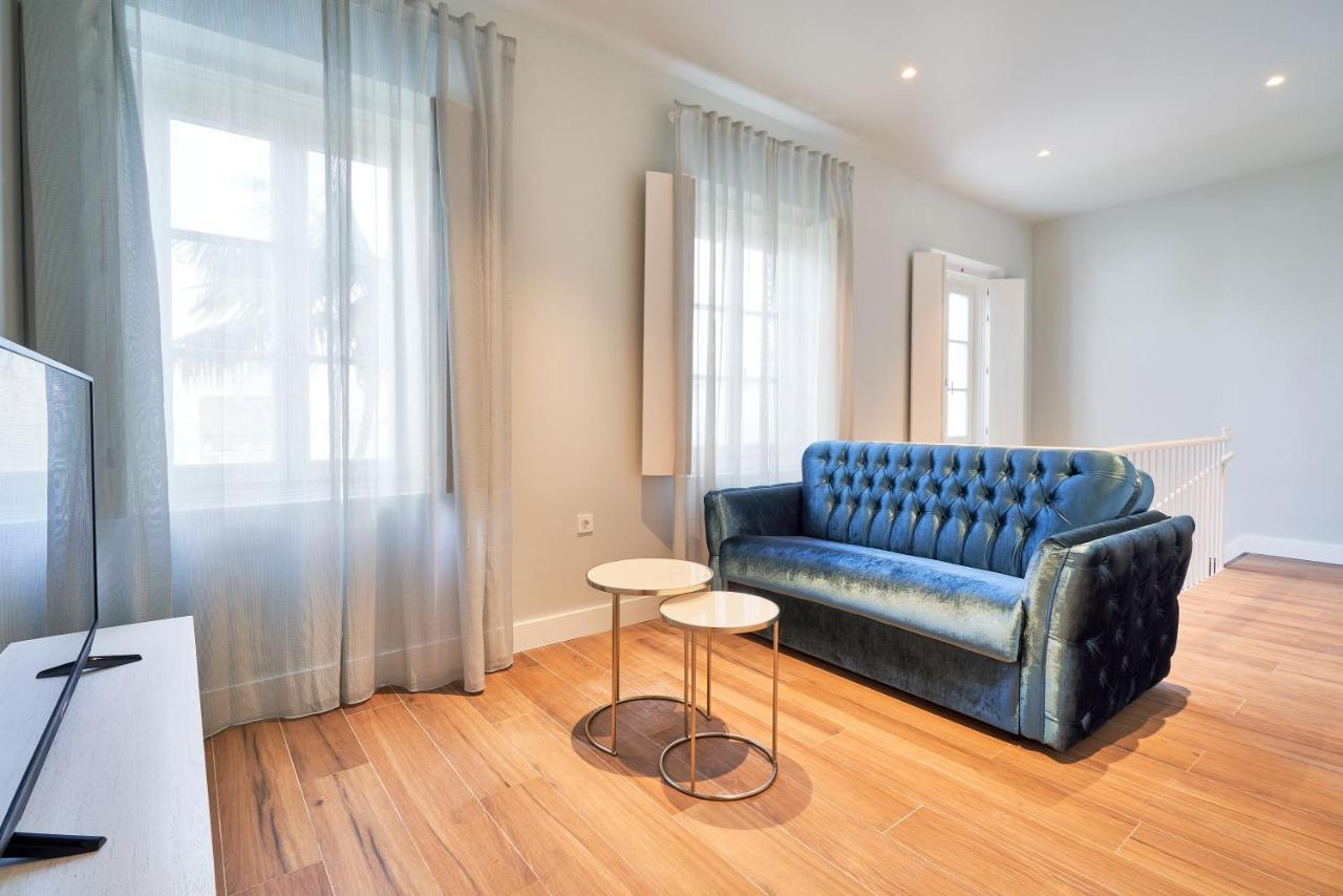 Tandem Palacio Veedor De Galeras Suites カディス エクステリア 写真
