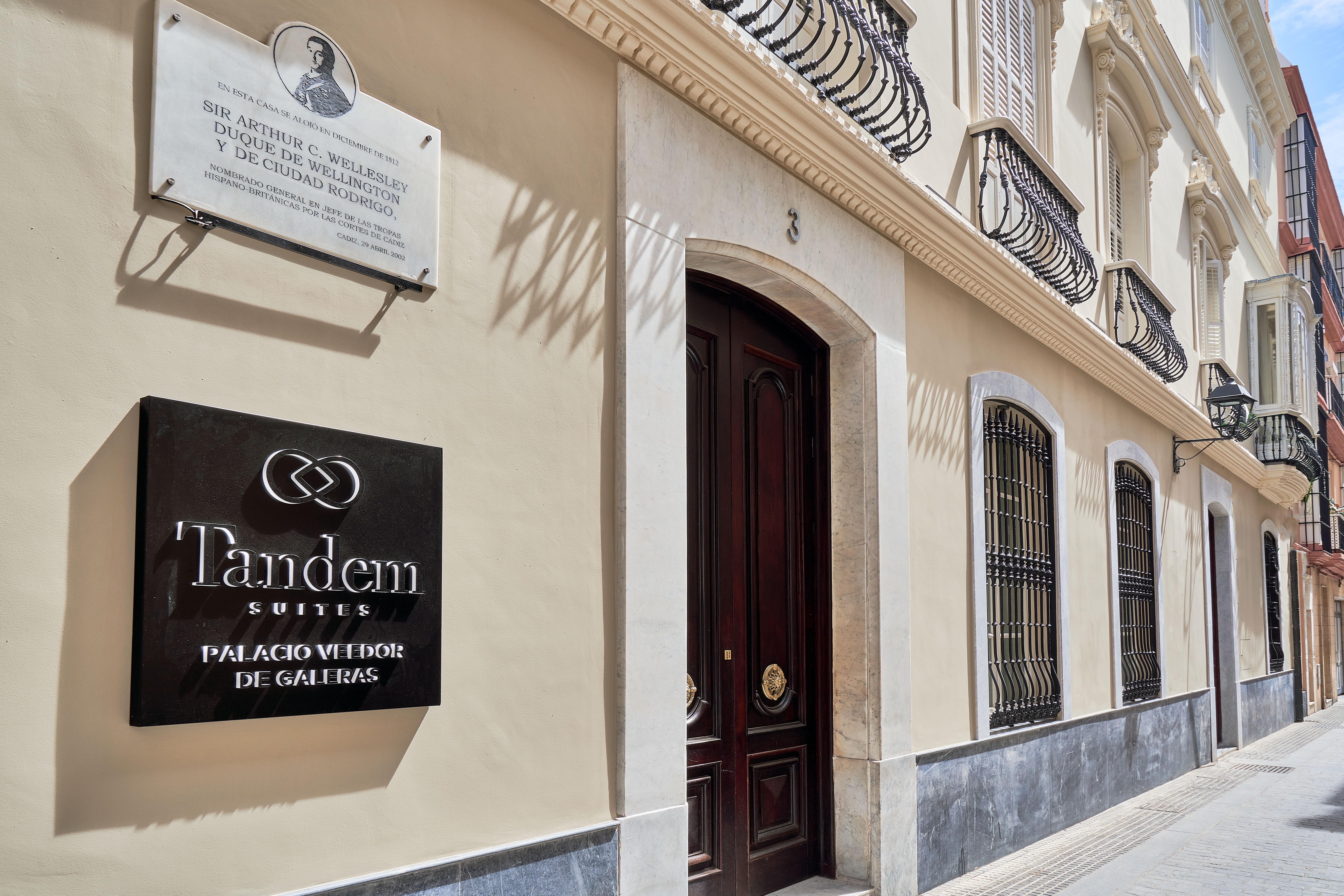 Tandem Palacio Veedor De Galeras Suites カディス エクステリア 写真
